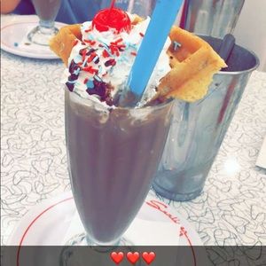 Meet your Posher, Paige